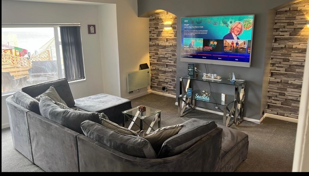 Sea View Lavish Apartment Sky Tv Whirlpool Bath Huge Balcony Newly Refurbished Bridlington Buitenkant foto