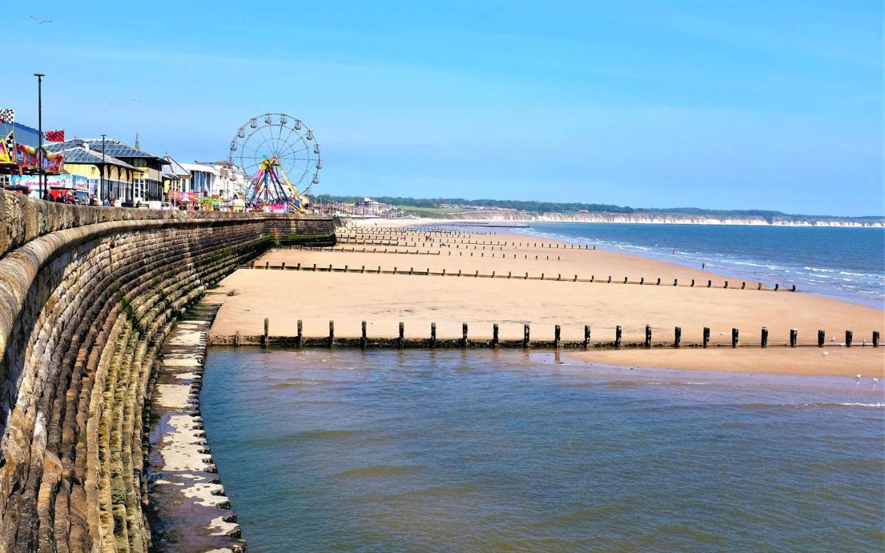 Sea View Lavish Apartment Sky Tv Whirlpool Bath Huge Balcony Newly Refurbished Bridlington Buitenkant foto
